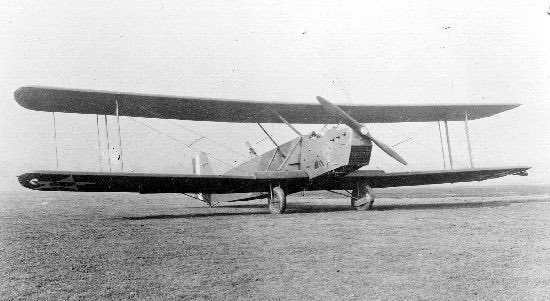 מפציץ ״קיקלופ״ 1920, ויקיפדיה. להרחבה: הארץ, ארכיון העיתונות